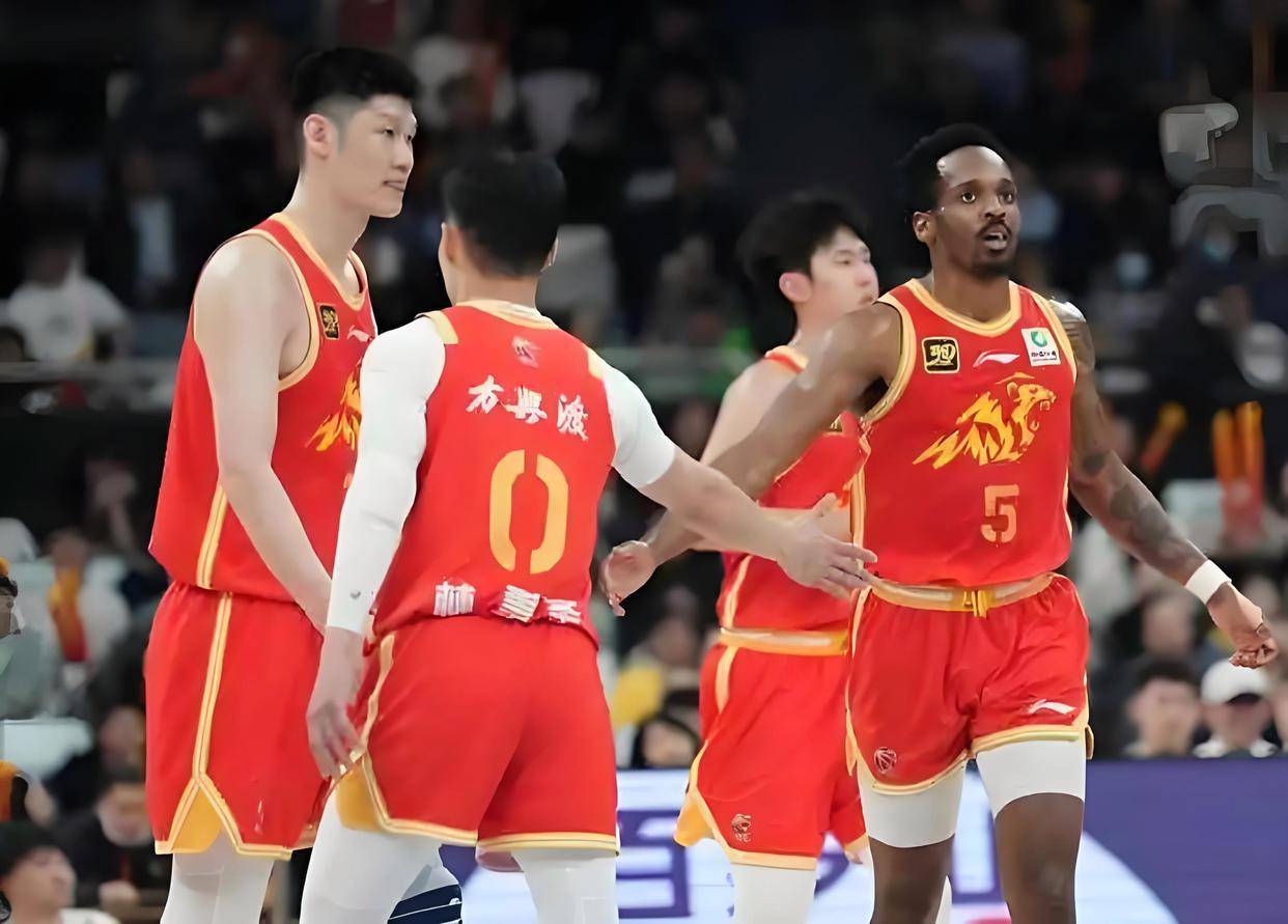 九游体育娱乐-CBA季后赛关键时刻再迎强敌，浙江稠州绝杀压哨，主帅态度——信心回归，更衣室氛围转暖的简单介绍
